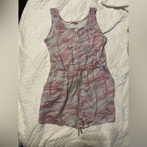 Pink Lily pink and gray camo romper Size Medium
